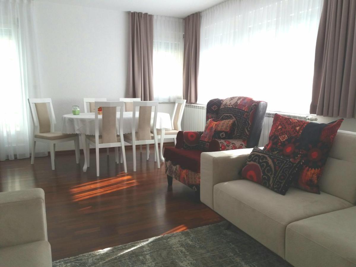 Apartment Esha Sarajevo Bagian luar foto