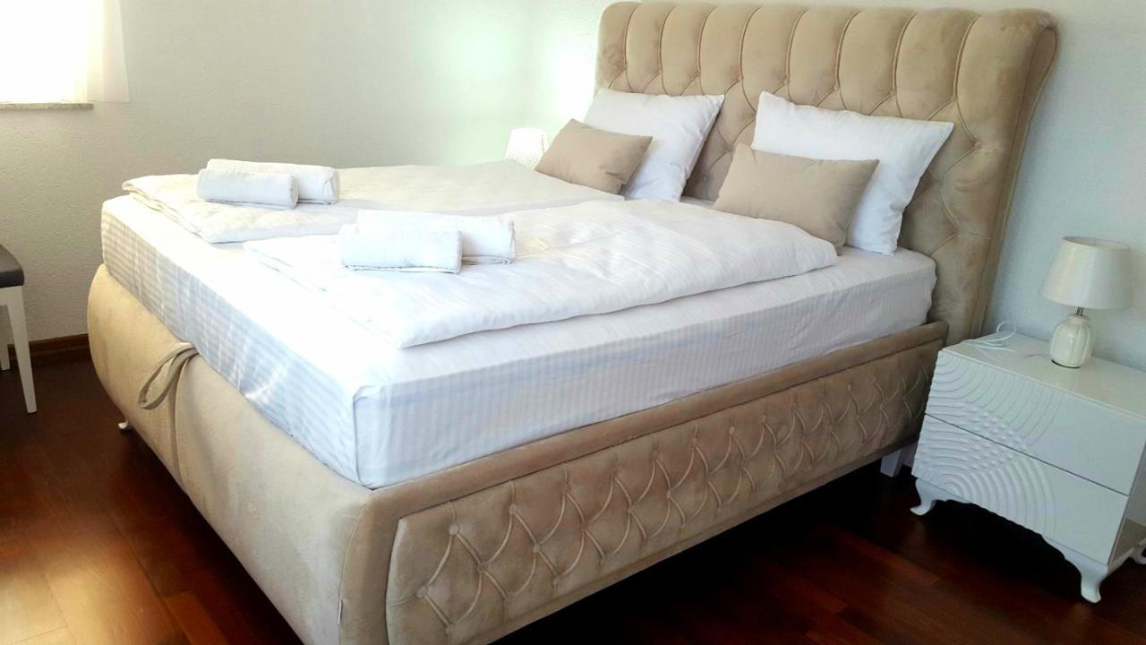 Apartment Esha Sarajevo Bagian luar foto